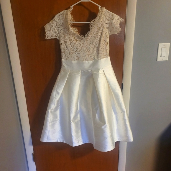 Boohoo Brand ivory/Off white lace dress NWT - Picture 2 of 5